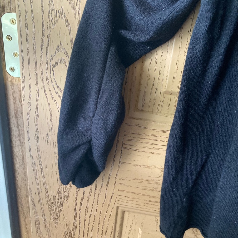 Sweater - Picture 3 of 6